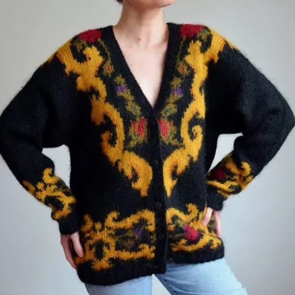 Sweaters - Gallagher knitted by hand Vintage Black and Yellow mohair Cardigan size Large